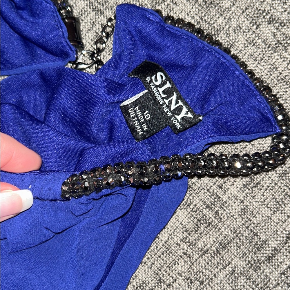 Halter Neck Layered Chiffon Shift Dress - Picture 6 of 7